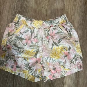 Flowered Briggs shorts